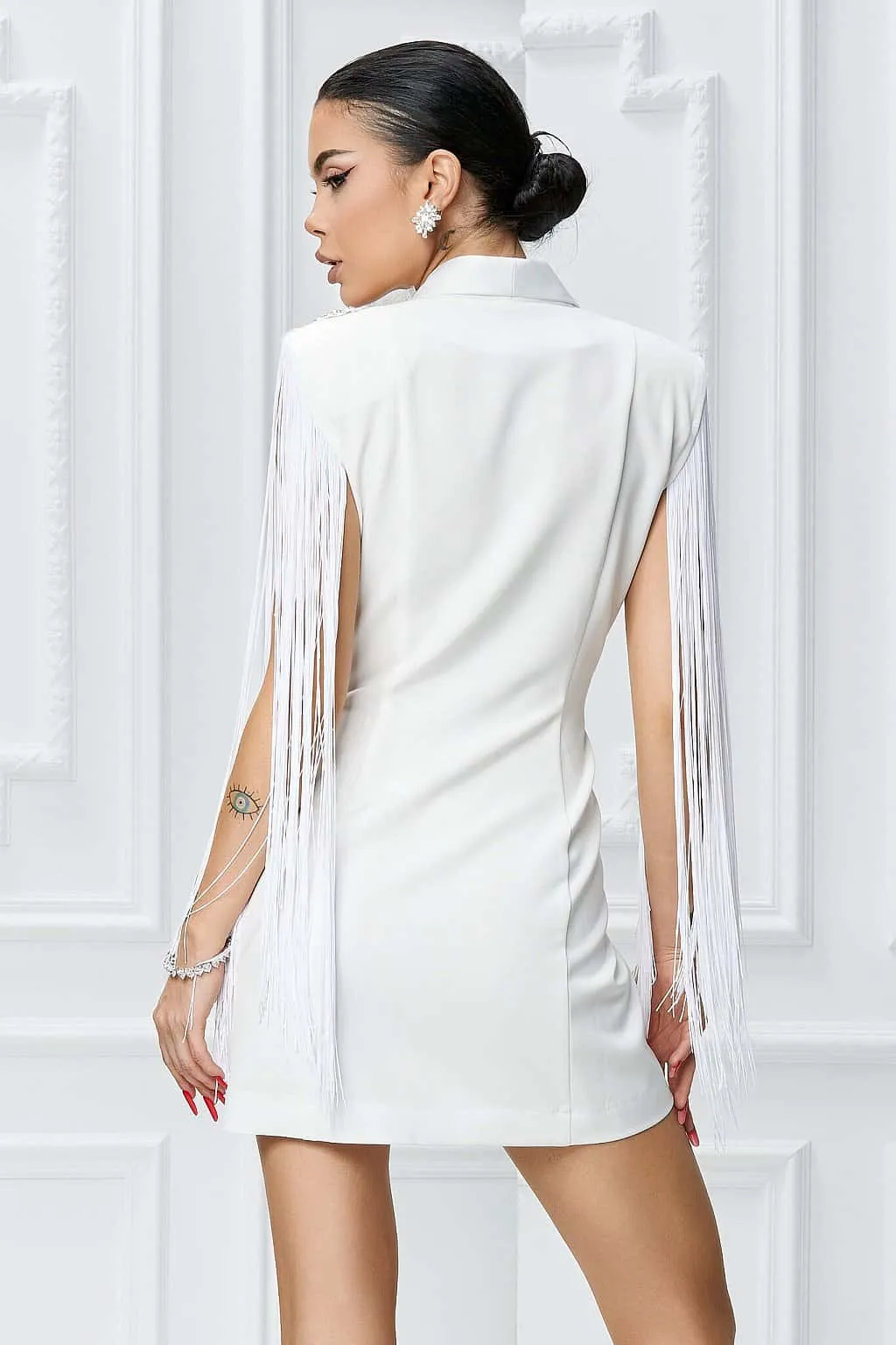 Abito blazer con spalline in strass e frange