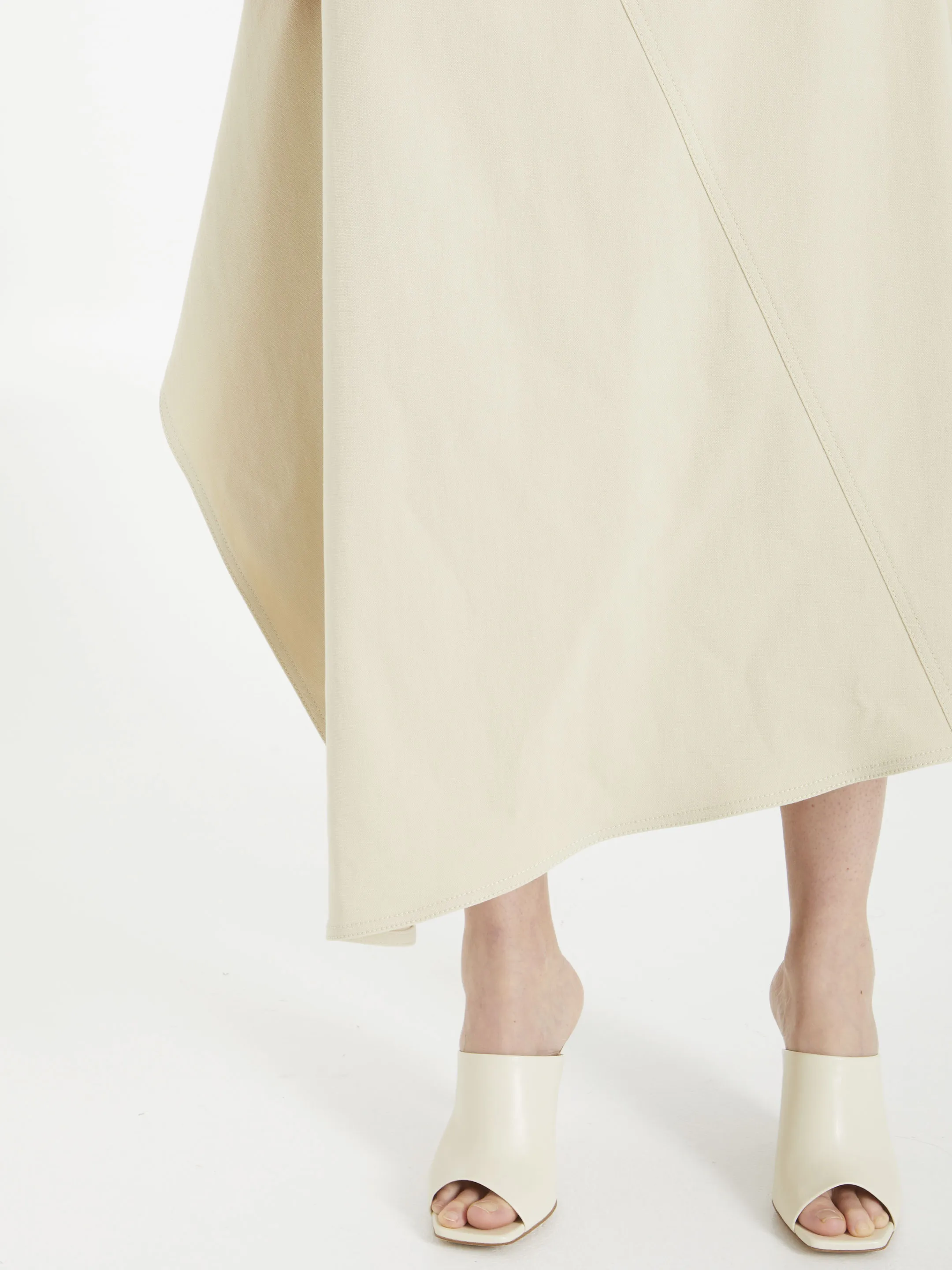 BOTTEGA VENETA    Abito in cotone beige