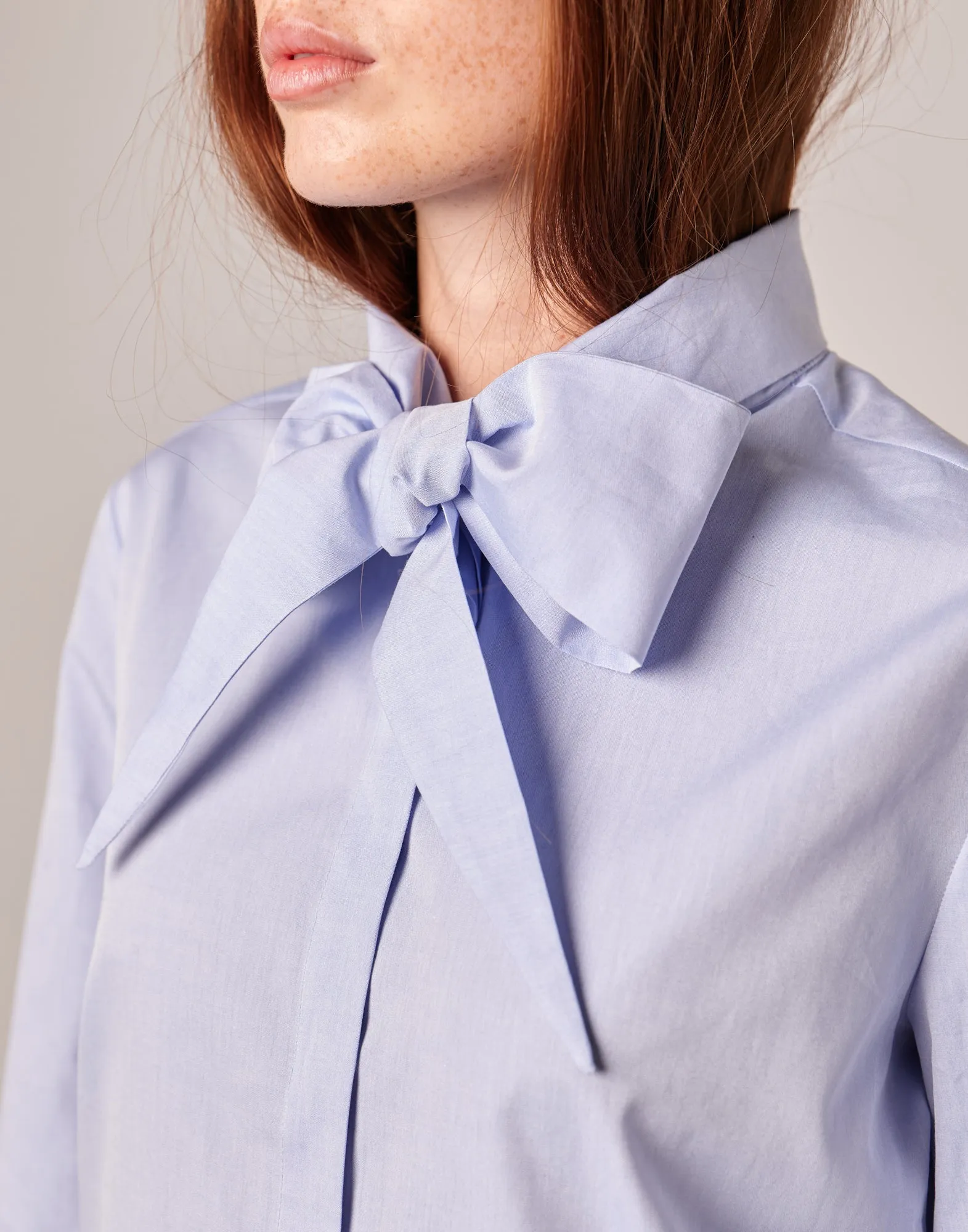 DOUUOD Camicia con Collo a Nastro in Popeline Sky