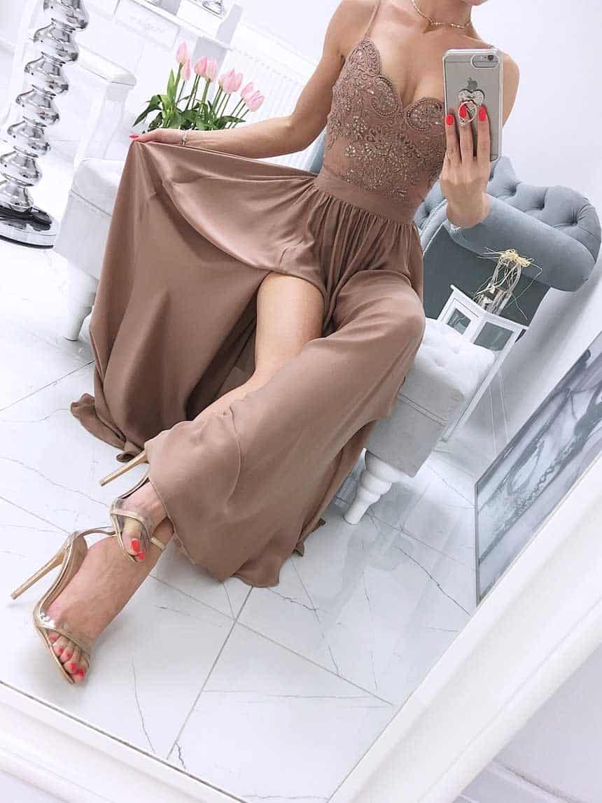 Elegante abito da cerimonia in leggero raso tipo seta