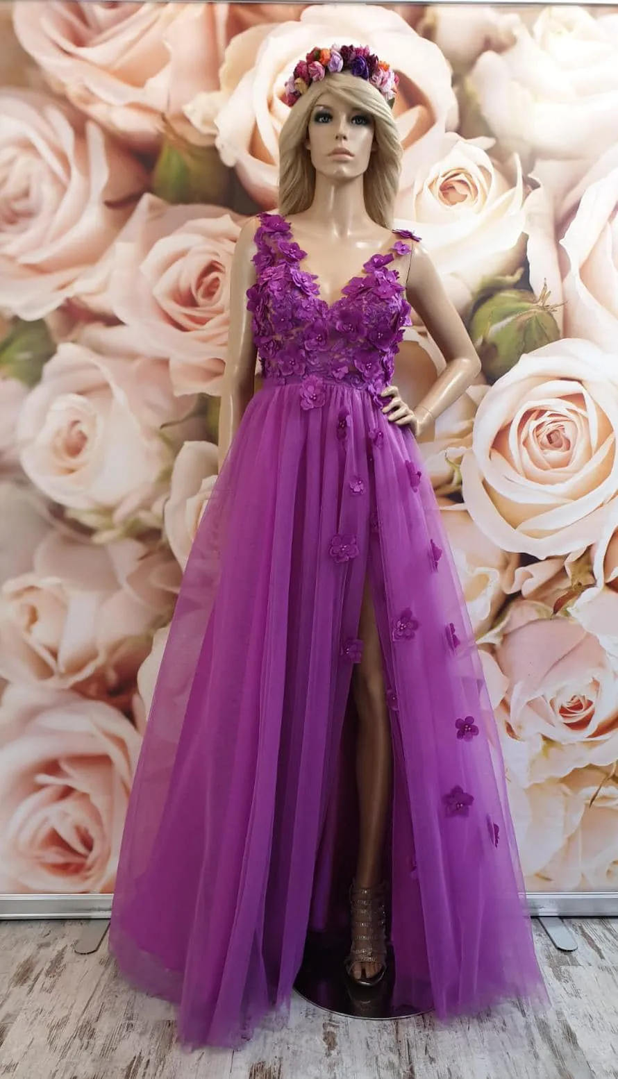 Elegante abito da cerimonia in tulle e ricami 3D