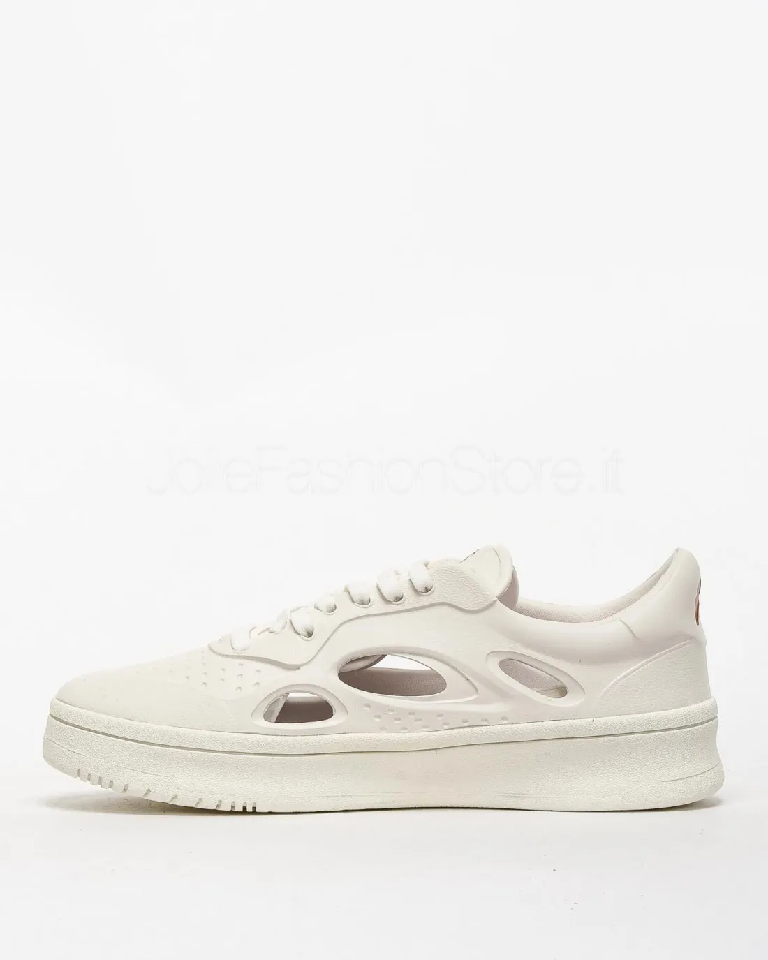 ---------------  ---------------  ---------------  ---------------  --------------Foamers Sneakers White------
