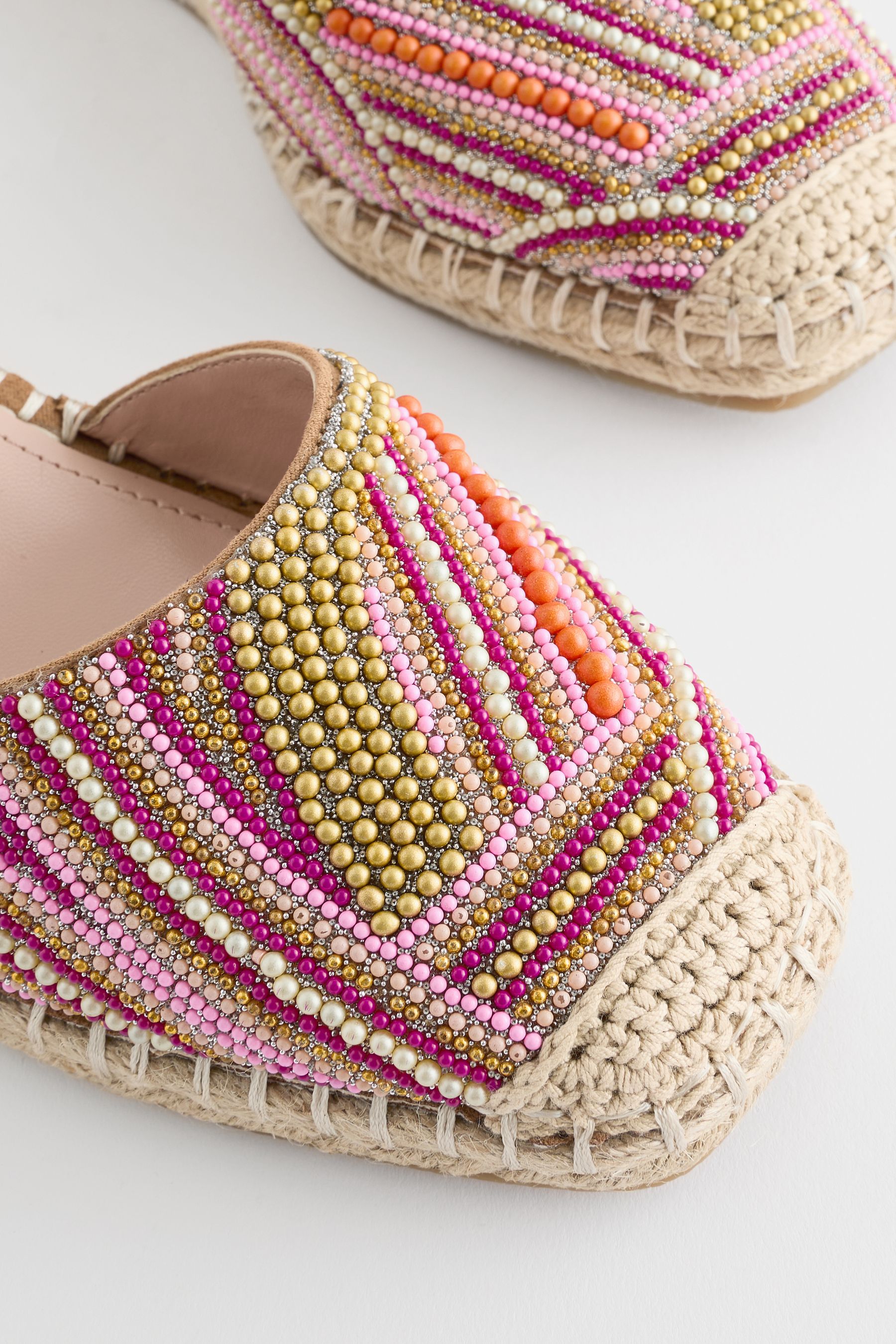 Forever Comfort® - Zeppe stile espadrillas con perline e punta quadrata
