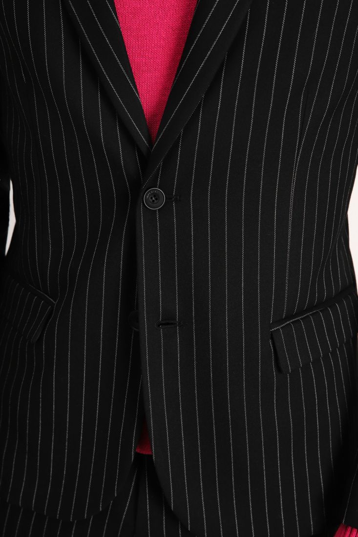 Giacca monopetto a righe con rever classici