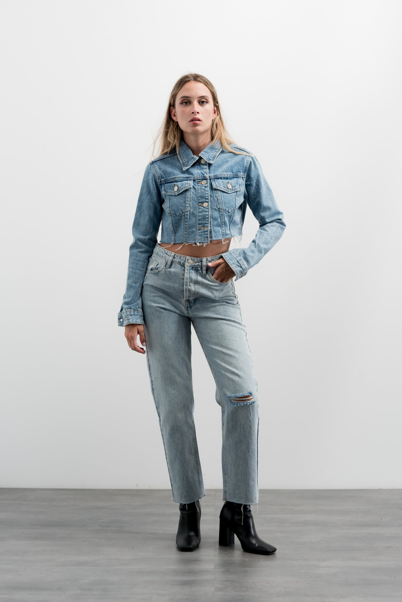 Jeans straight rotos
