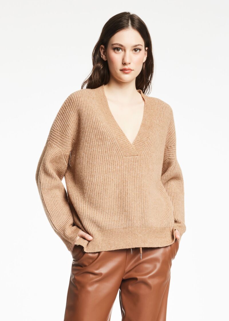 Maglione con scollo a V