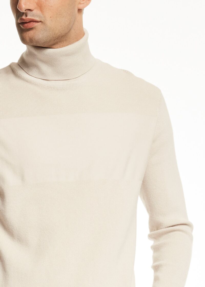 Maglione dolcevita a costine