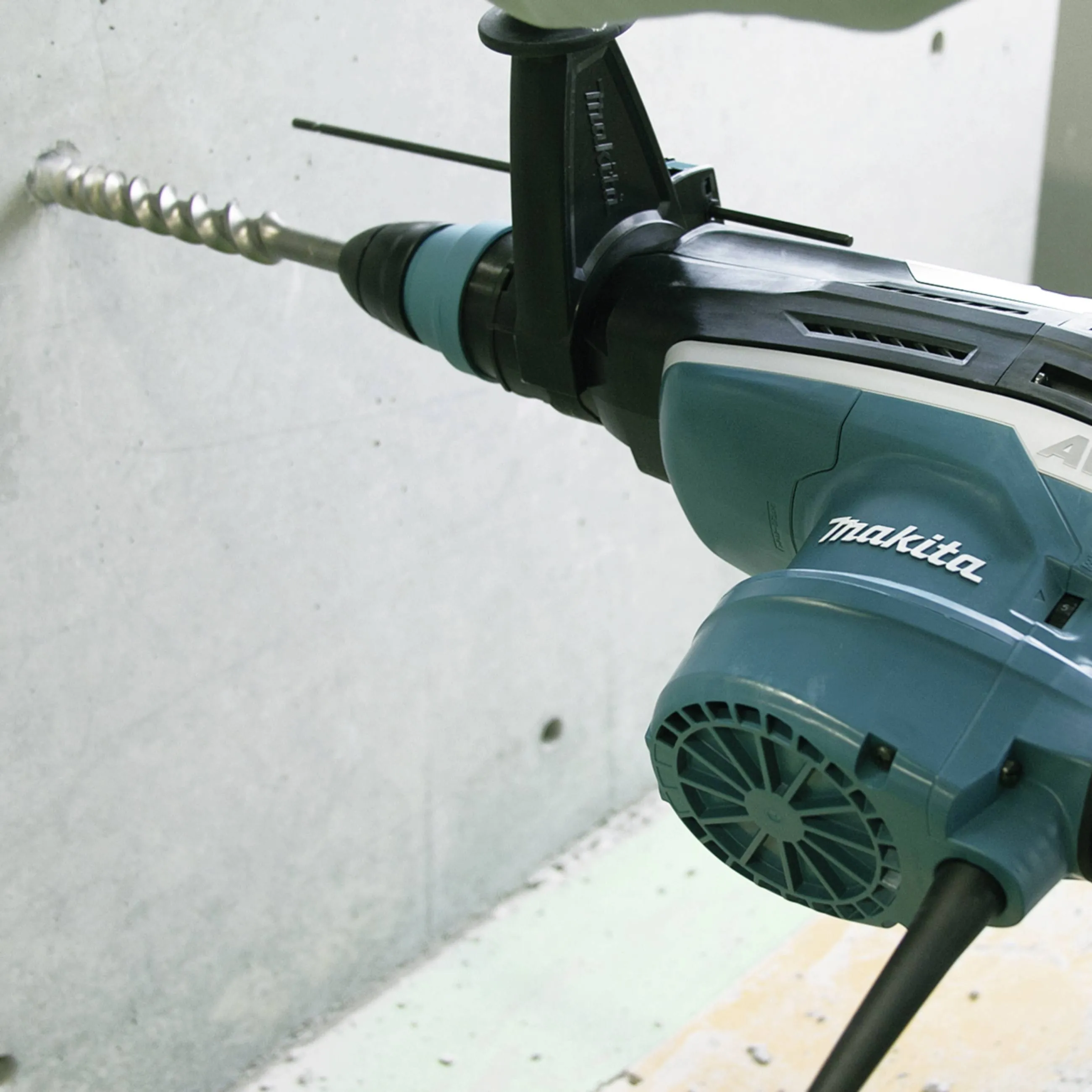 Makita HR5212C SDS-Max-Martello combinato    1510 W incl. valigia 