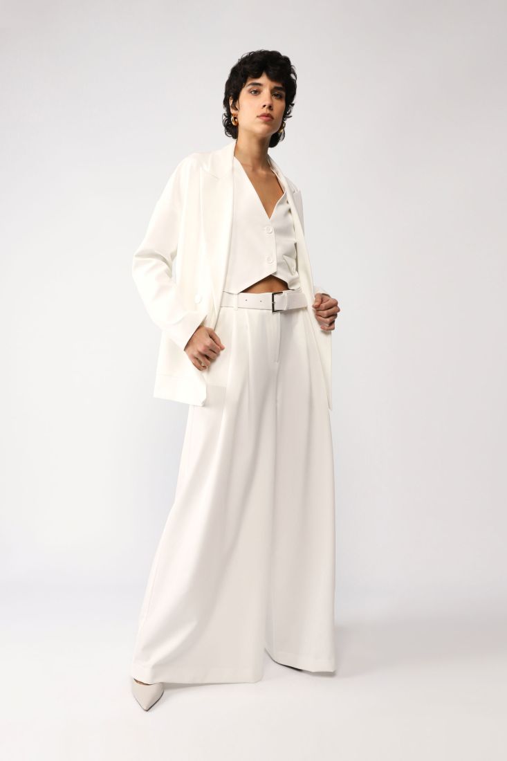 Pantaloni a palazzo monocolour con pinces e cintura