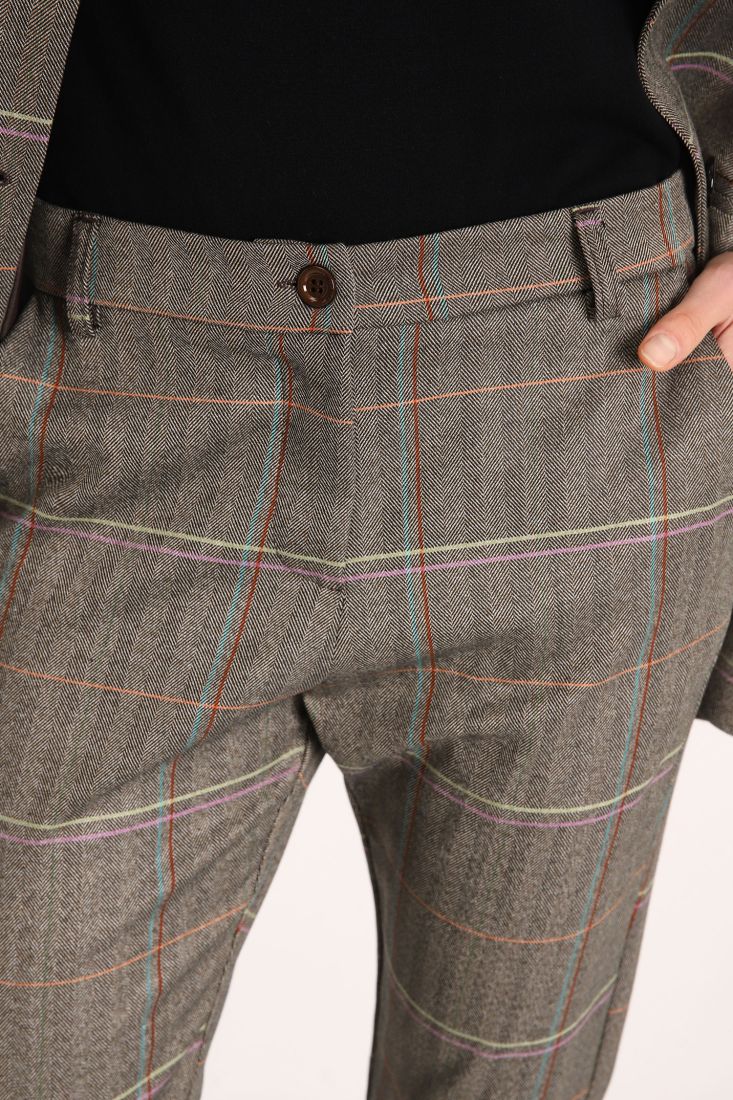 Pantaloni slim-fit a quadri con orli risvoltati