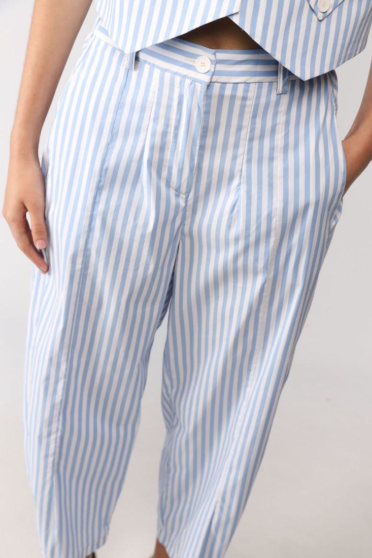 Pantaloni straight cropped a righe con tasche verticali