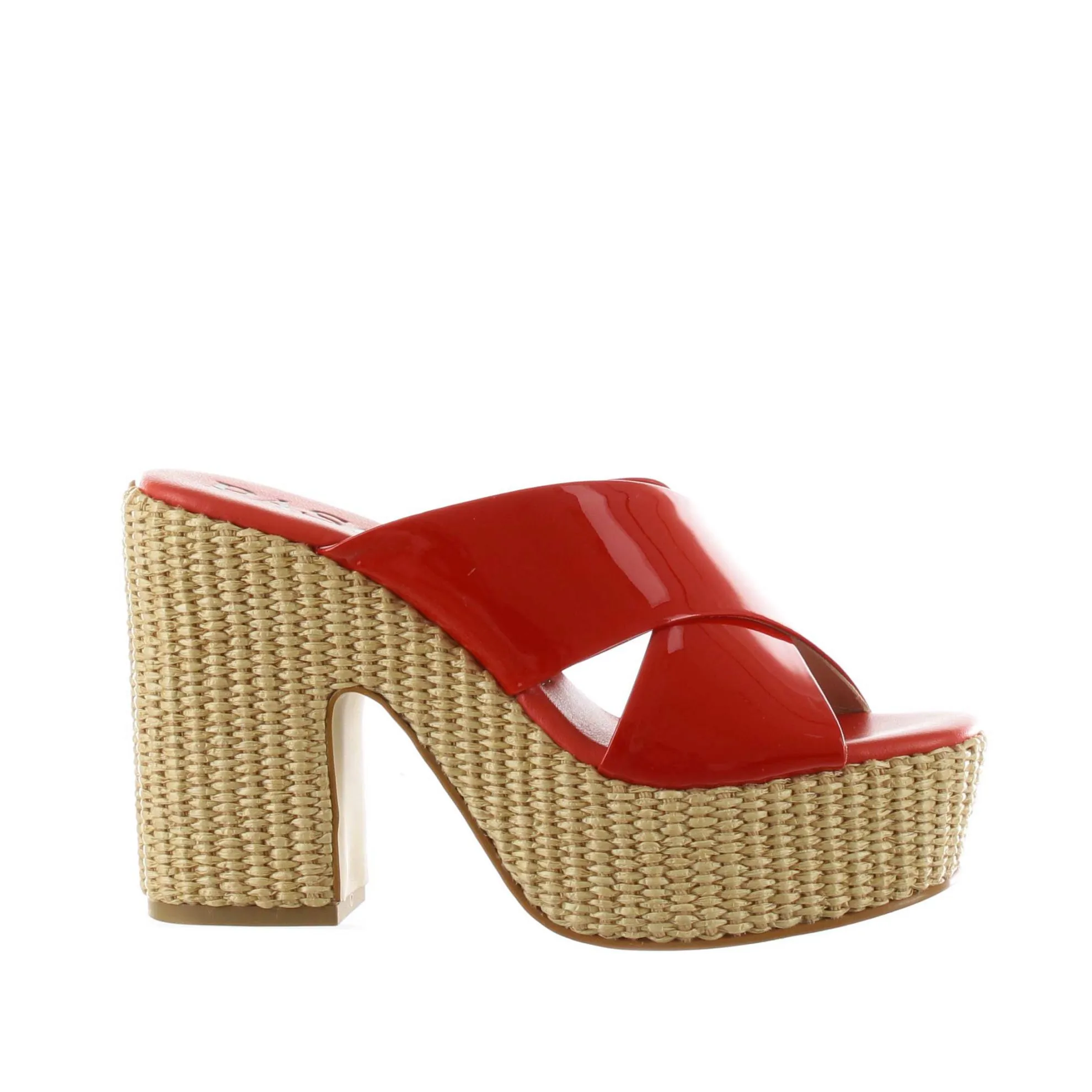 Sabot platform in vernice con tacco in raffia