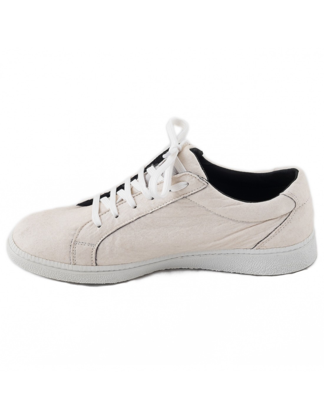Sneakers in Ananas